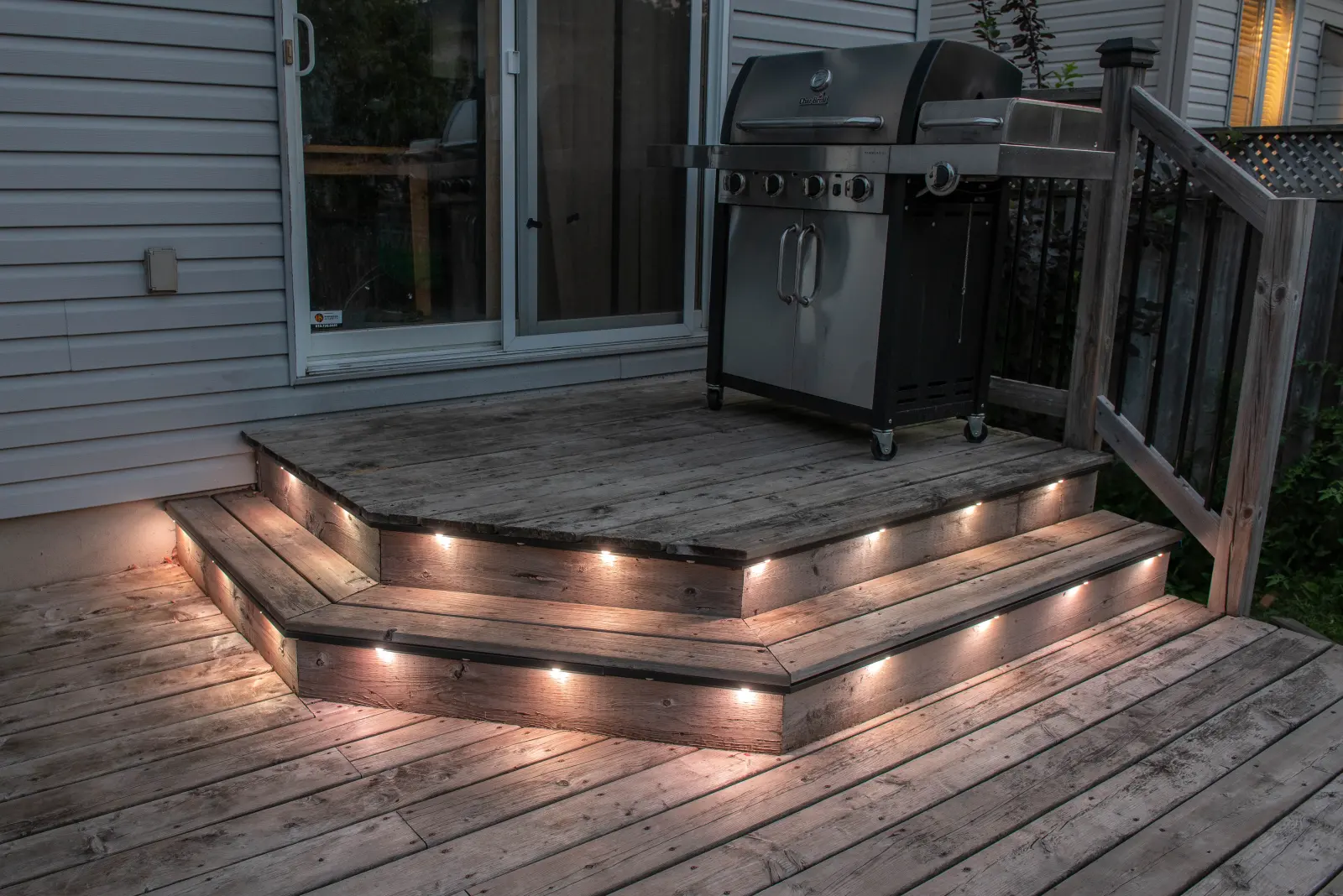 Permanent lighting on a deck roof in Thunder Bay